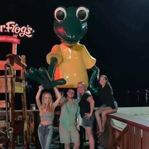 Meet your Posher, Loren